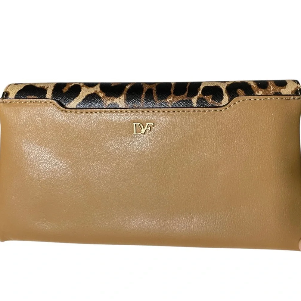 Diane von Furstenberg (DVF) envelope clutch